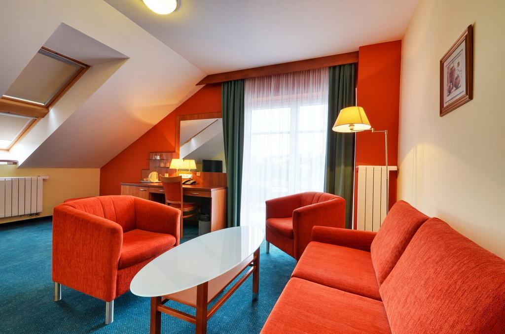 Hotel Filipinum Jablonne nad Orlici Номер фото