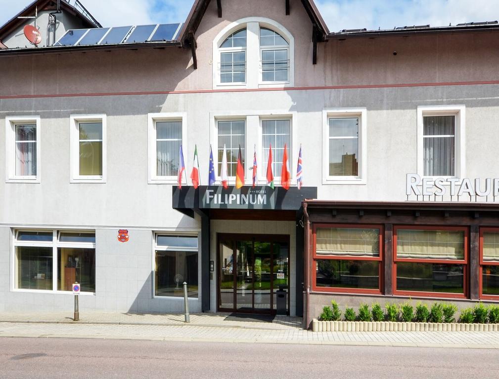Hotel Filipinum Jablonne nad Orlici Экстерьер фото